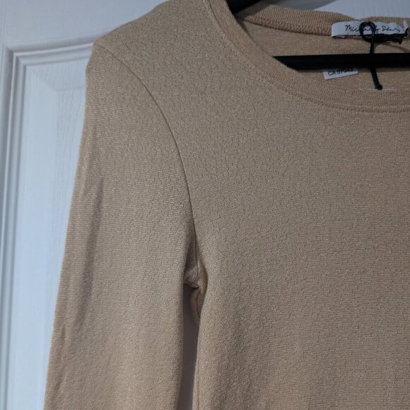Michael Stars | Emil Long Sleeve Shine Tee In Light Gold - Picture 6 of 9